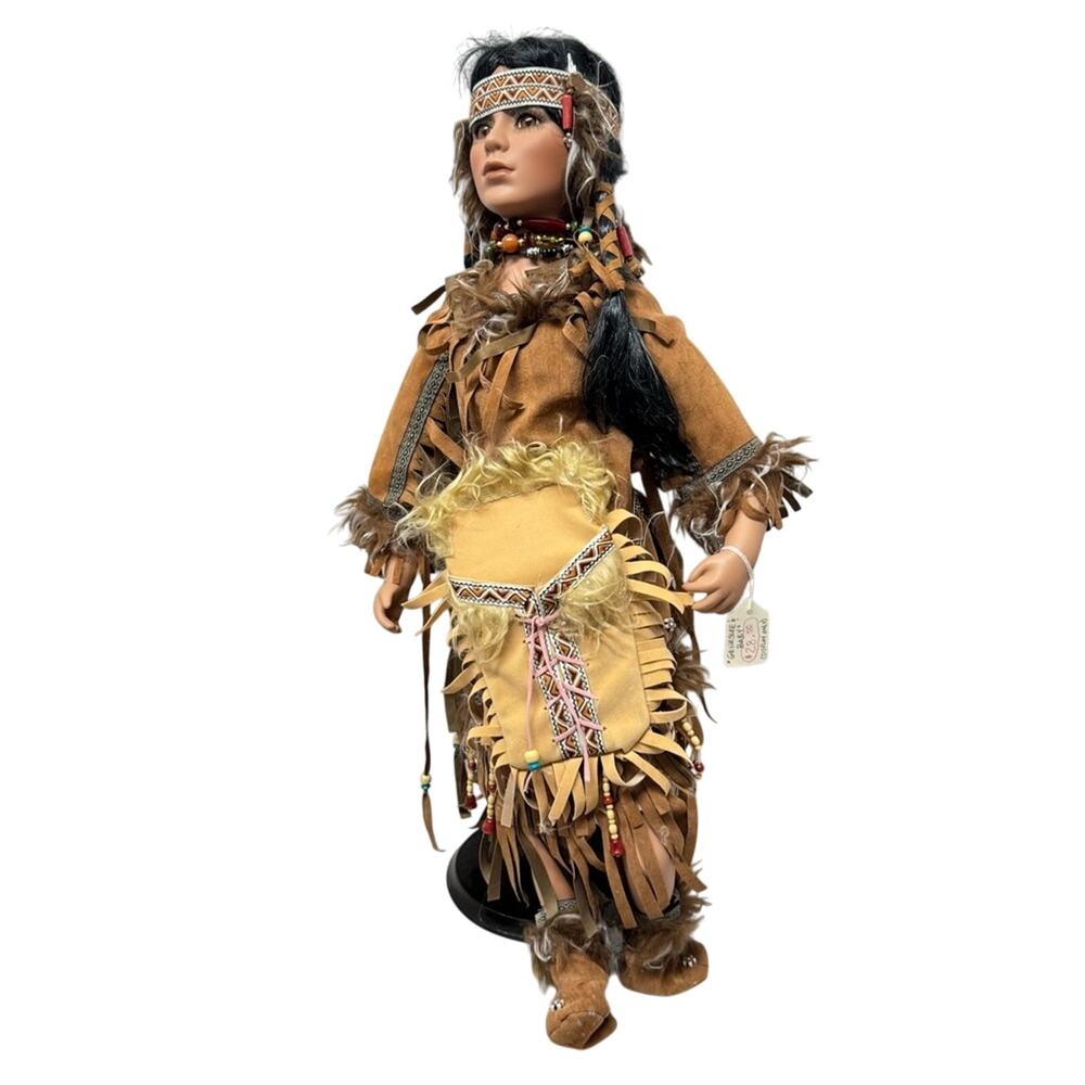 Native American Porcelain Doll Collectible WA Quinalt Indian Tribe Souvenir